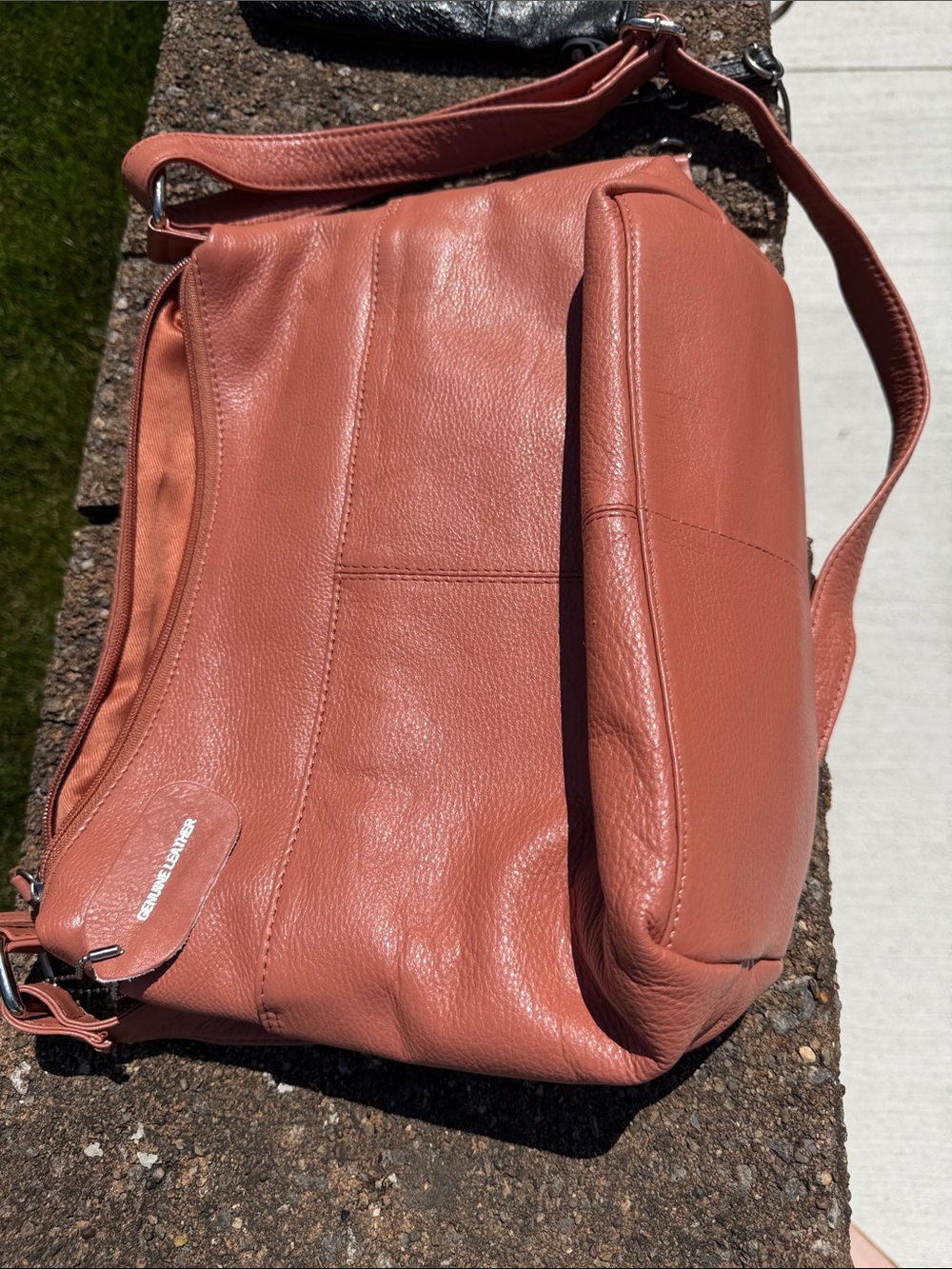 Everyday Leather Shoulder Bag in Coral Rust